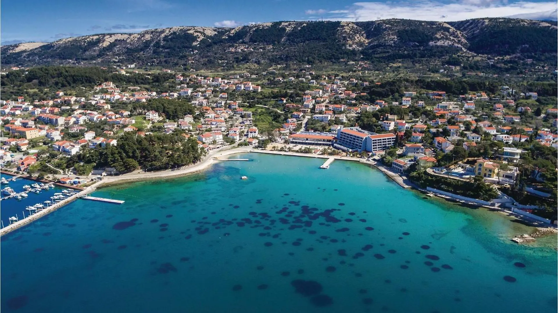 Amazing Apartment In Banjol With Wifi 0*,  Croatia